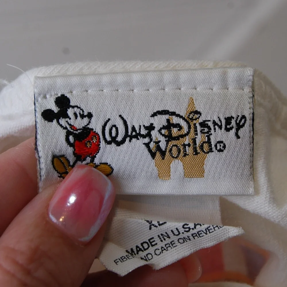 Disney World Epcot Tank Top Men's XL 90s White Sleeveless T-shirt Flags Vintage